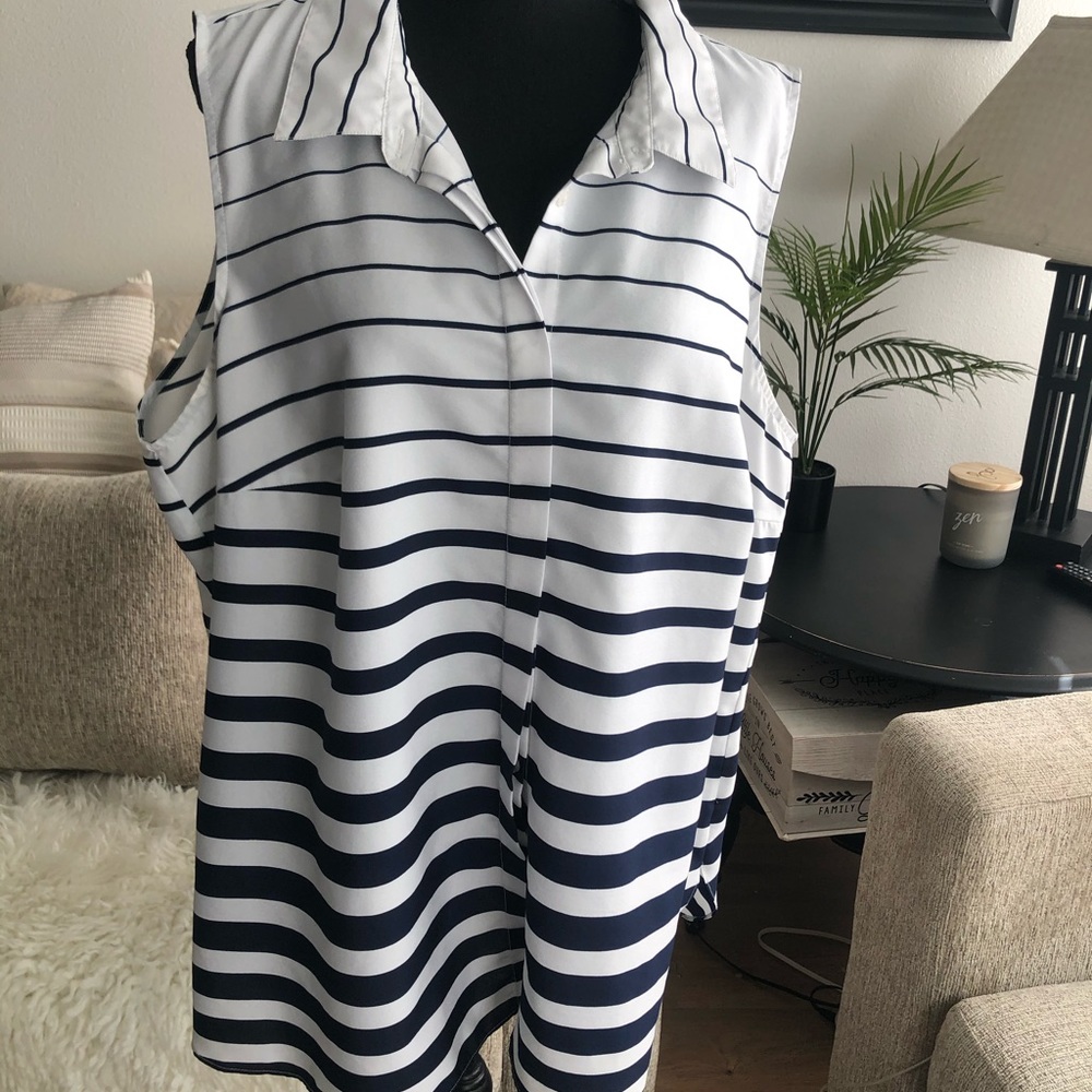 Woman’s Plus Size Sleeveless Striped Collared Top - 3X